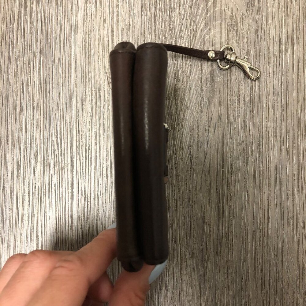 Fossil Genuine Leather Wallet Chocolate Brown Wristlet Keyring Keychain ID - Picture 6 of 9